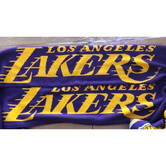 (2) LA Lakers scarves - Picture 2 of 4